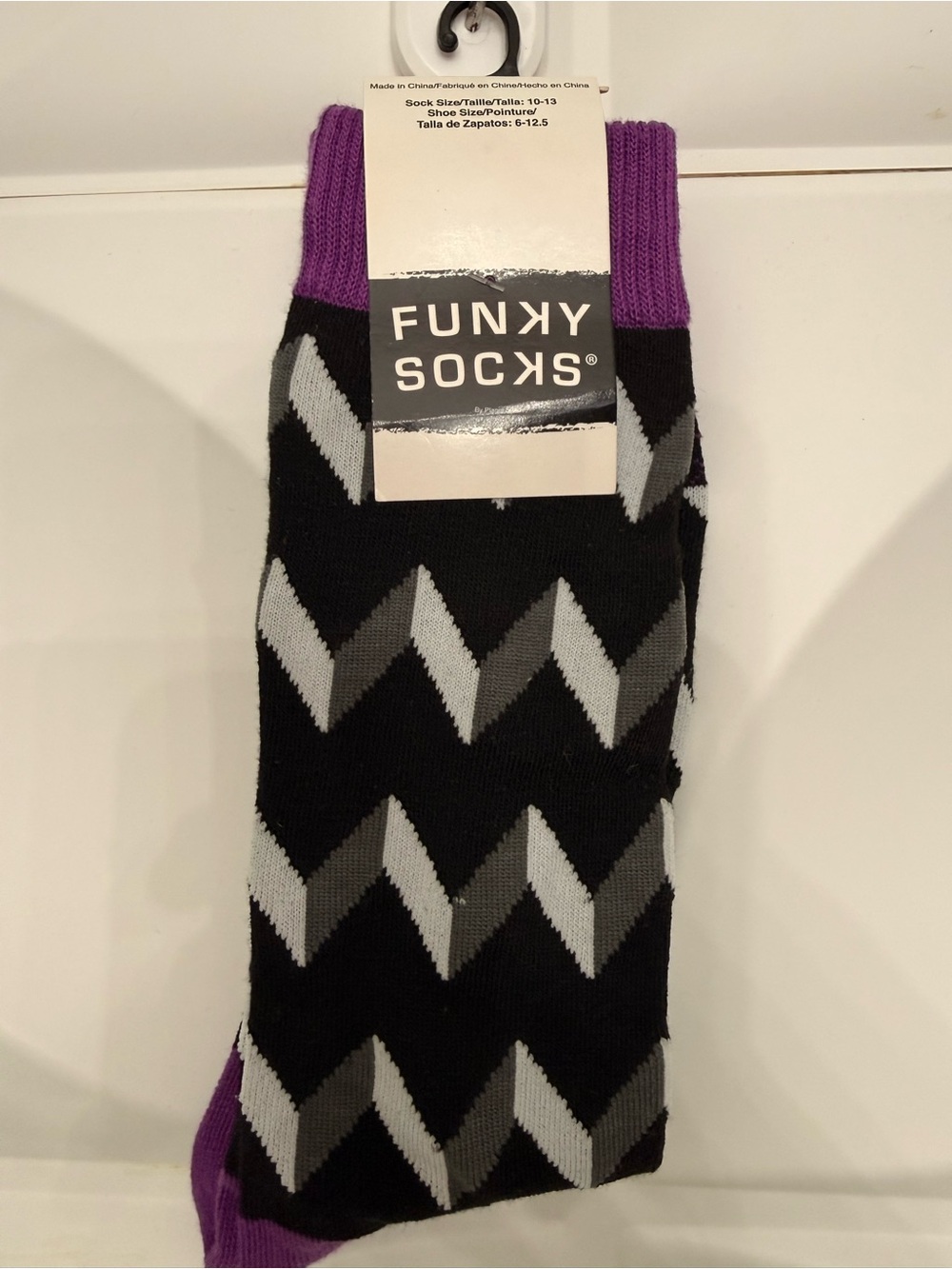 Men’s Black, Gray & Purple Chevron Crew Socks